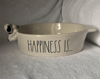 Rae Dunn New Peanuts Snoopy &quot;Happiness Is&quot; Casserole Dish 9&quot; No Damage