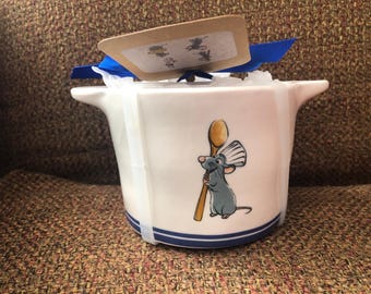 Rae Dunn New Disney Ratatouille Set of 4 Measuring Cups Remy the Mouse No Damage Never Used