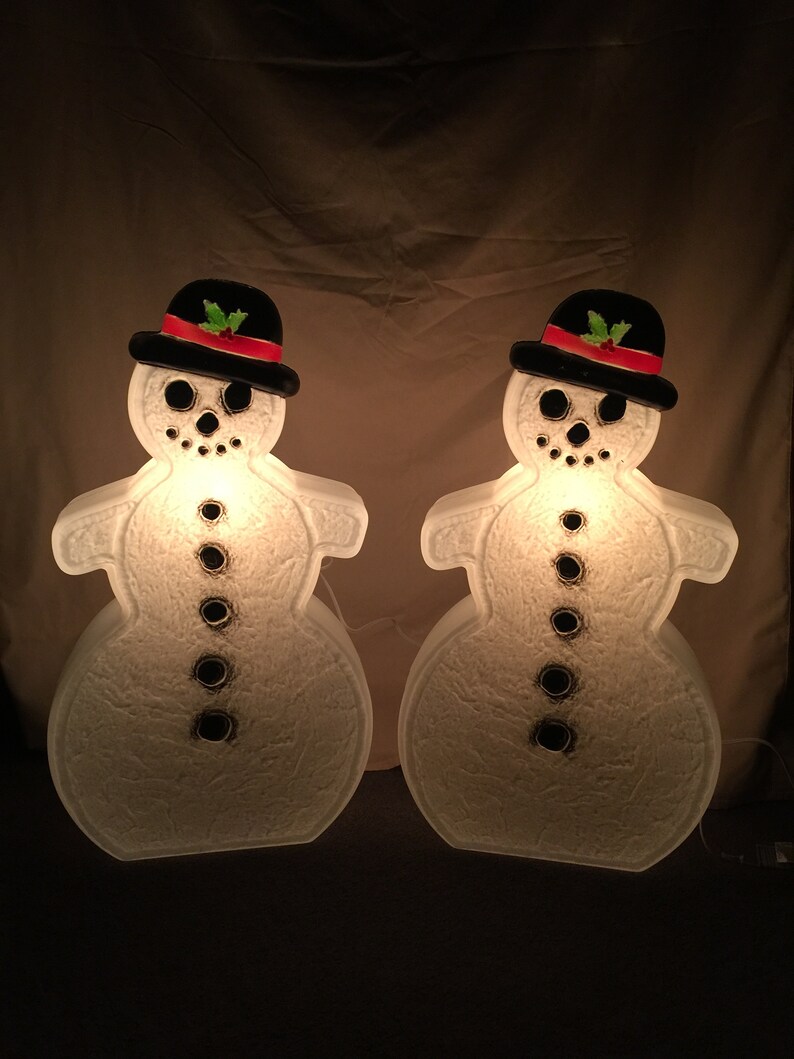 New Old Stock Vintage Christmas 25 White Gingerbread Snowman w Derby Hat Blow Mold Signed Don Featherstone Comes w Light Cord No Damage