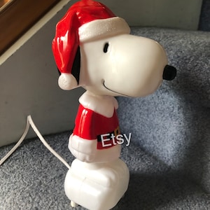 Vintage Peanuts Snoopy Christmas Blow Mold Light Topper Comes w/ Light Cord 9" Tall No Cracks Holiday Seasonal Decorations