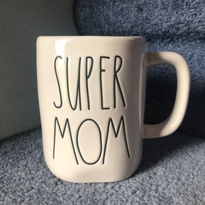 Rae Dunn New Super Mom Mug No Damage Never Used