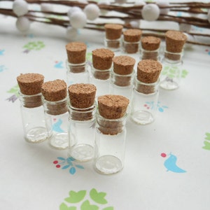20 PCS 9x 18mm Mini glass bottles with corks