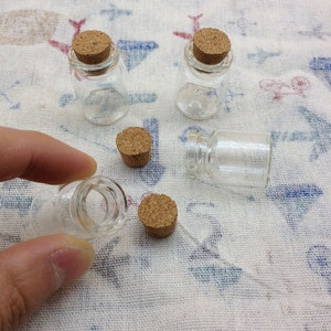 20 Pcs Round bottom Mini glass bottles with corks 20x30mm