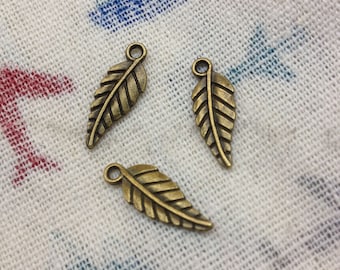 100 pcs Antique Bronze Vintage Style leaves Charm Pendants 7mmx19mm