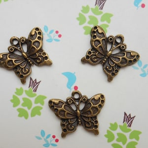 SALE--20 PCS 25mmx15mm --Antique Bronze Lovely Butterfly Charm Pendant