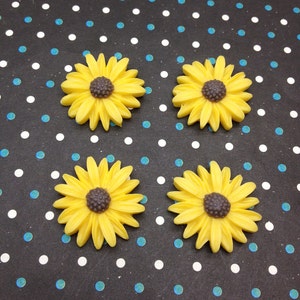 50pcs 25mm Flower Cabochons Resin Flowers yellow color resin Sunflower charms