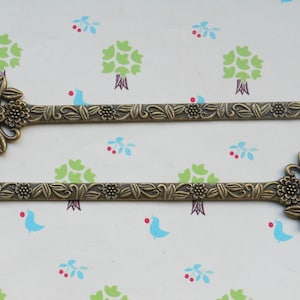 8 pcs Antique Bronze peony flower Bookmarks Metal Bookmarks Curved Bookmark vintage bookmark 42mmx132mm