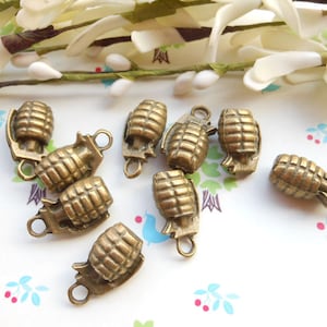 10pcs of Antique Bronze Grenade Charms Pendants 23mm