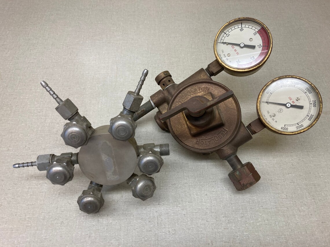 Vintage gas tank regulator gauges multi valve Etsy.de