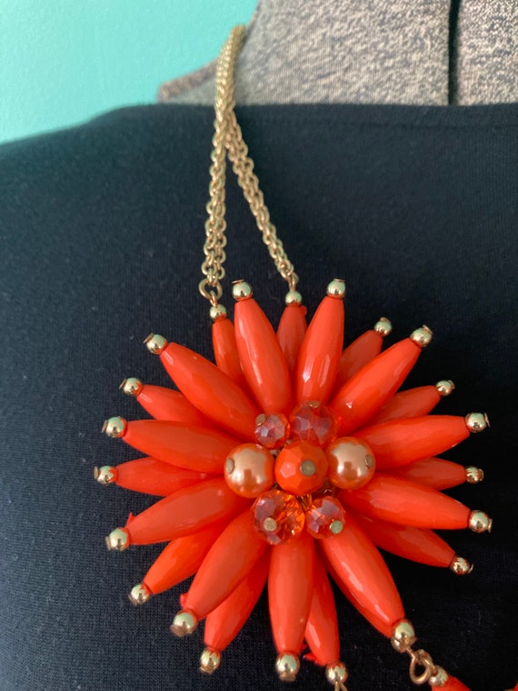 vintage necklace orange flowers 70s - image 8