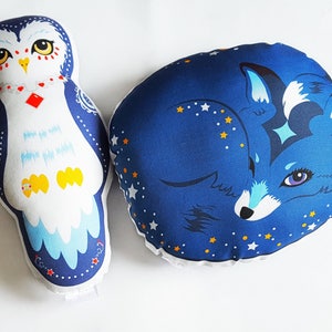 Blue Fox Finegan Starlight decorative pillow image 3