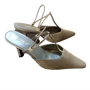 Escarpins à Talons VERA WANG - Velours Marron Et Satin Noir, Taille 38 FR / 8 US, Neufs Avec Boîte