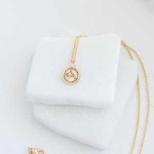 Gold Orca Necklace for Mom Gift Idea for christmas Gift Orca Jewelry, Ocean Animal Decor, Killer Whale Necklace Orca Gift for Animal Lover