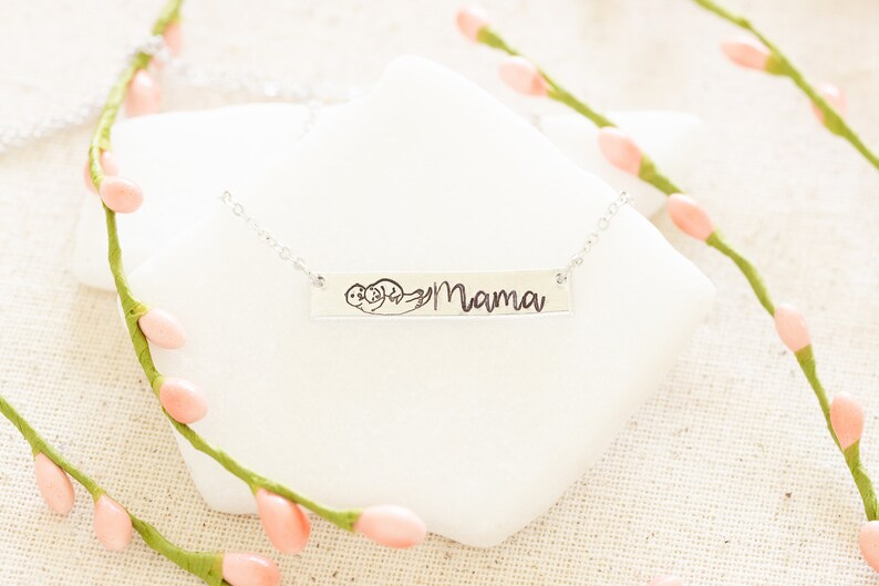 1 Mama und Baby Otter Halskette für Mama Schmuck Personalisiertes Geschenk für Mama Halskette Otter Geschenk zum Muttertag Geschenk Otter Schmuck Bild 4