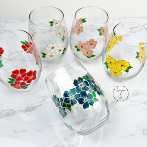 Floral Flower Wine Glasses | Chic Spring Summer Stemless Wine Glass | Housewarming Gift | Hand painted Water Glasses