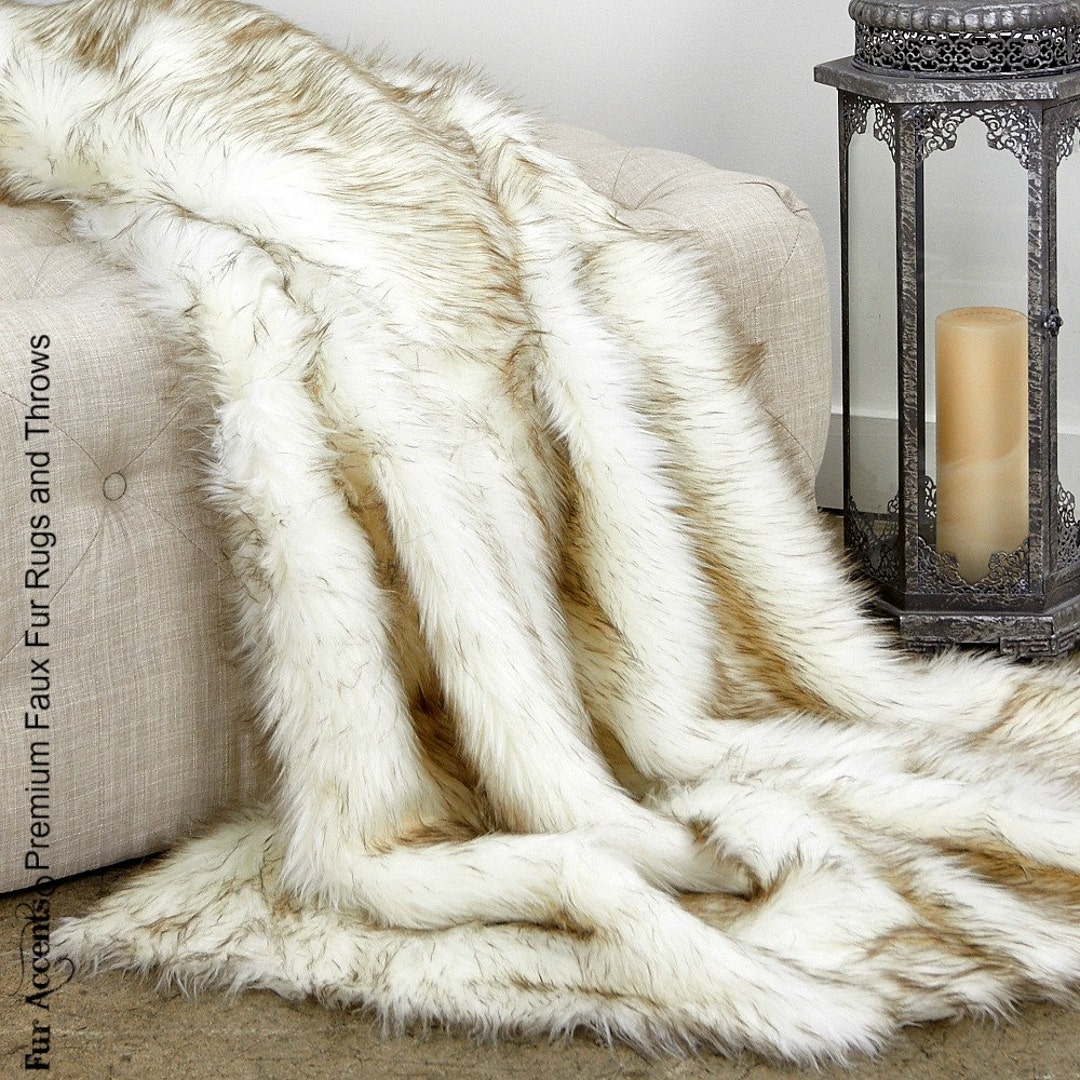 Luxurious Arctic Fox Faux Fur Throw Blanket Brown Tip Silky Soft Minky Cuddle Fur Back Fur