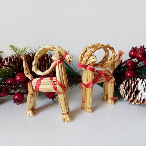 Small Swedish Yule Straw Goat Ornament, Scandinavian Style Straw Goat, Julbock, Traditional Scandinavian Christmas Decor