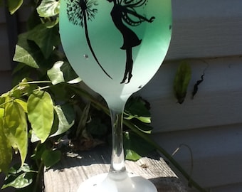 Fairy making a wish silhouette wine glass, airbrushed glass, Enjoy your favorite wine in our beautiful 19 ounce white wine glass.