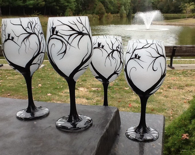 Whimsical Night Wine glass, Enjoy your favorite wine in our beautiful 19 oz.  white wine glass, price is for one glass, gifts under 20