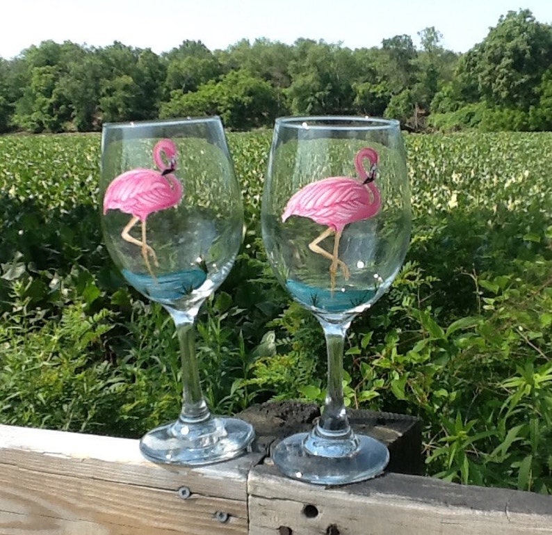 Flamingo wine glass, hand painted, Enjoy your favorite wine in our beautiful 19 ounce white wine glass, price is for one glass image 1