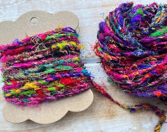 Hilo de seda SARI 'Rainbow Mix', hilo reciclado. Papel de regalo, tejido, arte y manualidades.