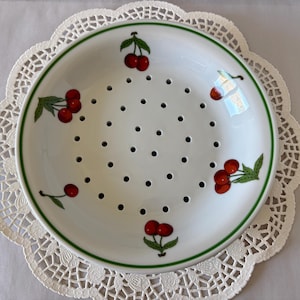 Colador de porcelana Apilco Cherry decorado, de estilo francés vintage.