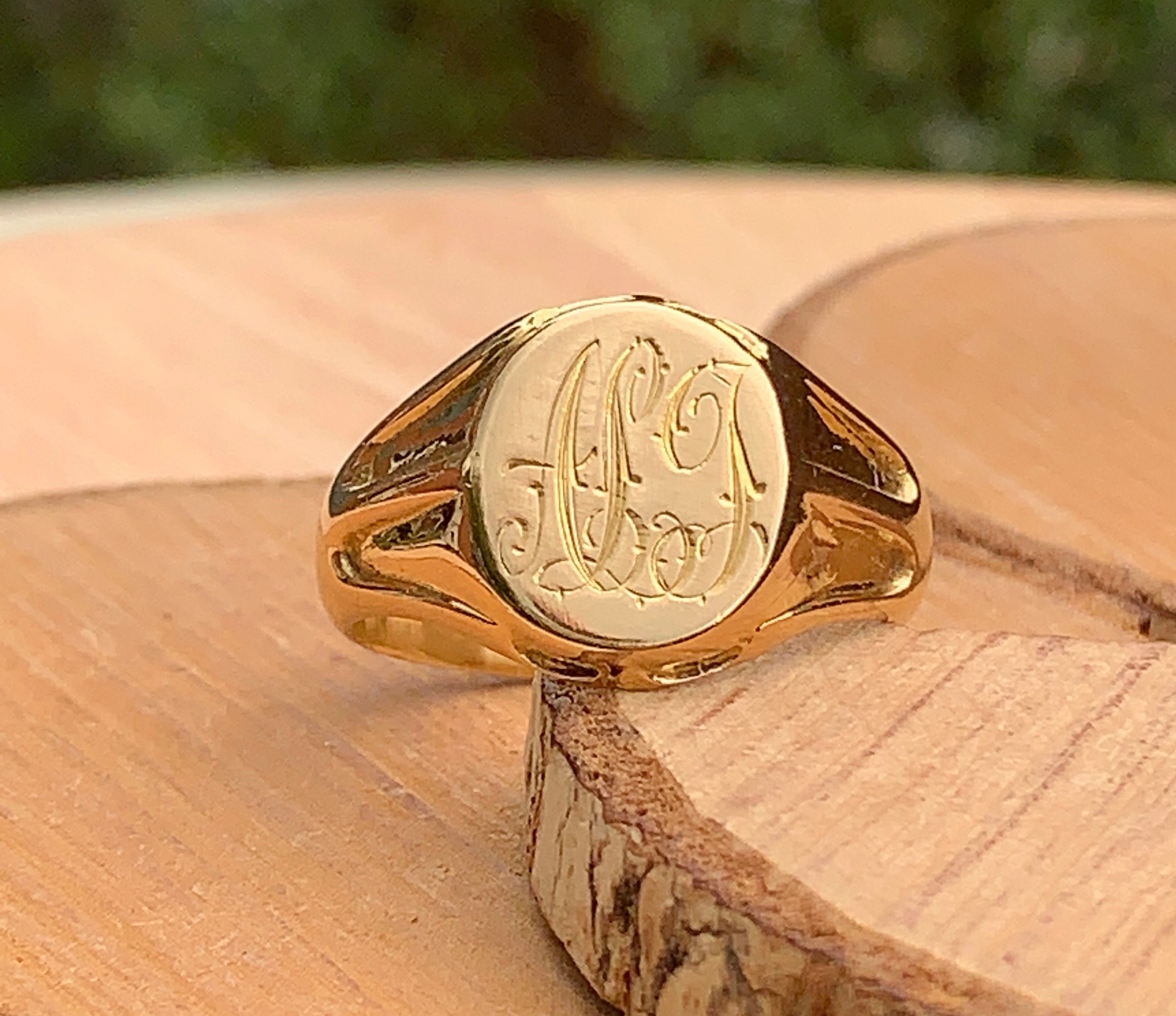  Gold  signet ring  Antique heavy big size 100 year old 18K 