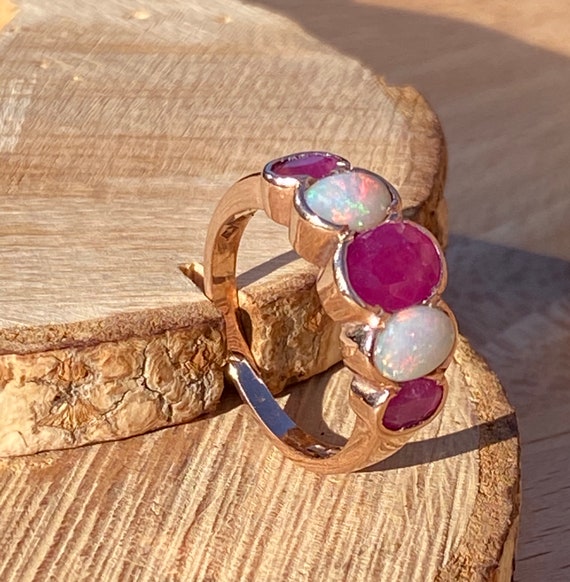 Gold ruby opal ring. This 9K rose gold ring has n… - image 8