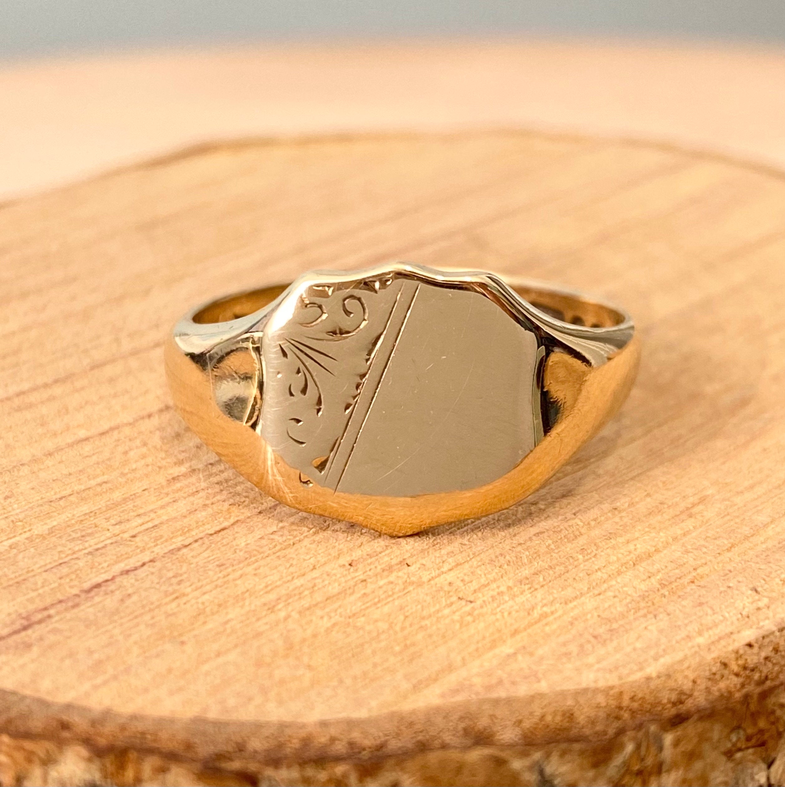 1958's 9k Gold Signet Ring