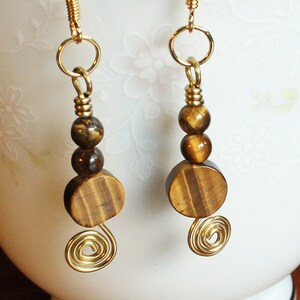 Tigers Eye Earrings, Tigers Eye Dangle Drop Earrings, Modern Brown Earrings, Brass Wire Spiral, Brown and Gold Earrings