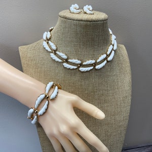 Monet white and gold chunky link necklace bracelet and earrings set