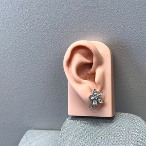 Vintage silver ORA daisy crystal screw back earrings
