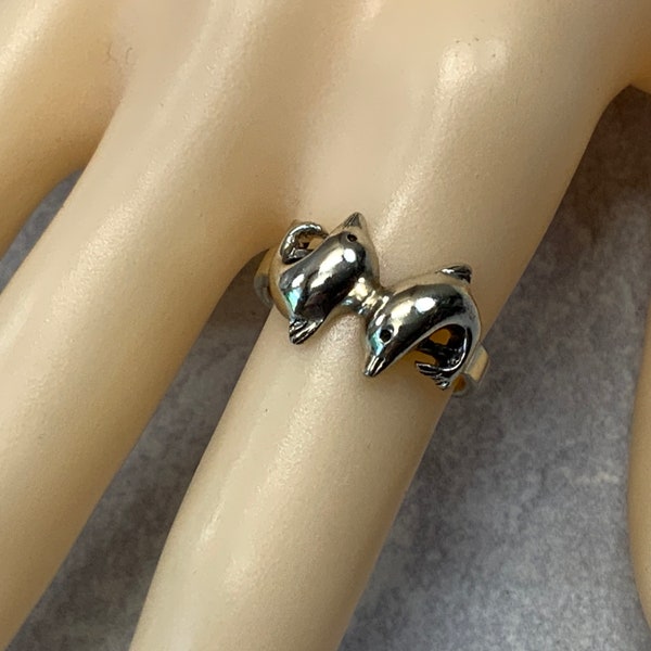 Double Dolphin 925 sterling TMA Thailand ring size 7