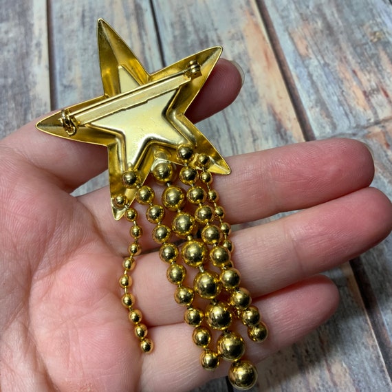 Vintage gold tone 1980s bead dangle star brooch - image 3