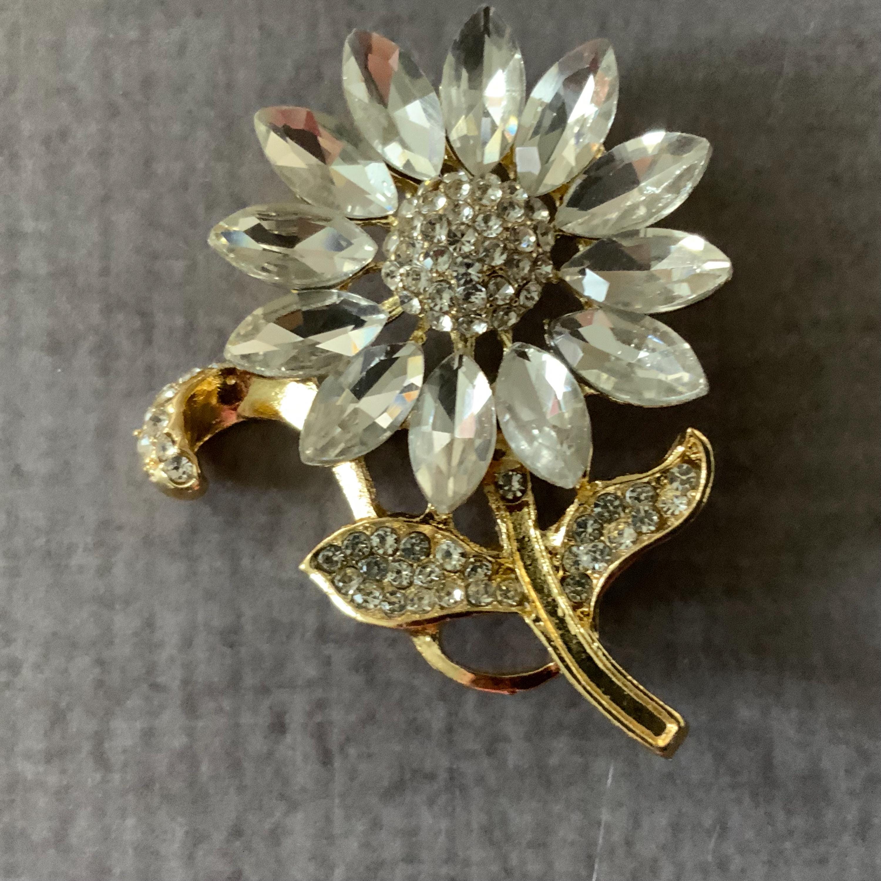 Vintage Rhinestone Daisy Brooch - Etsy