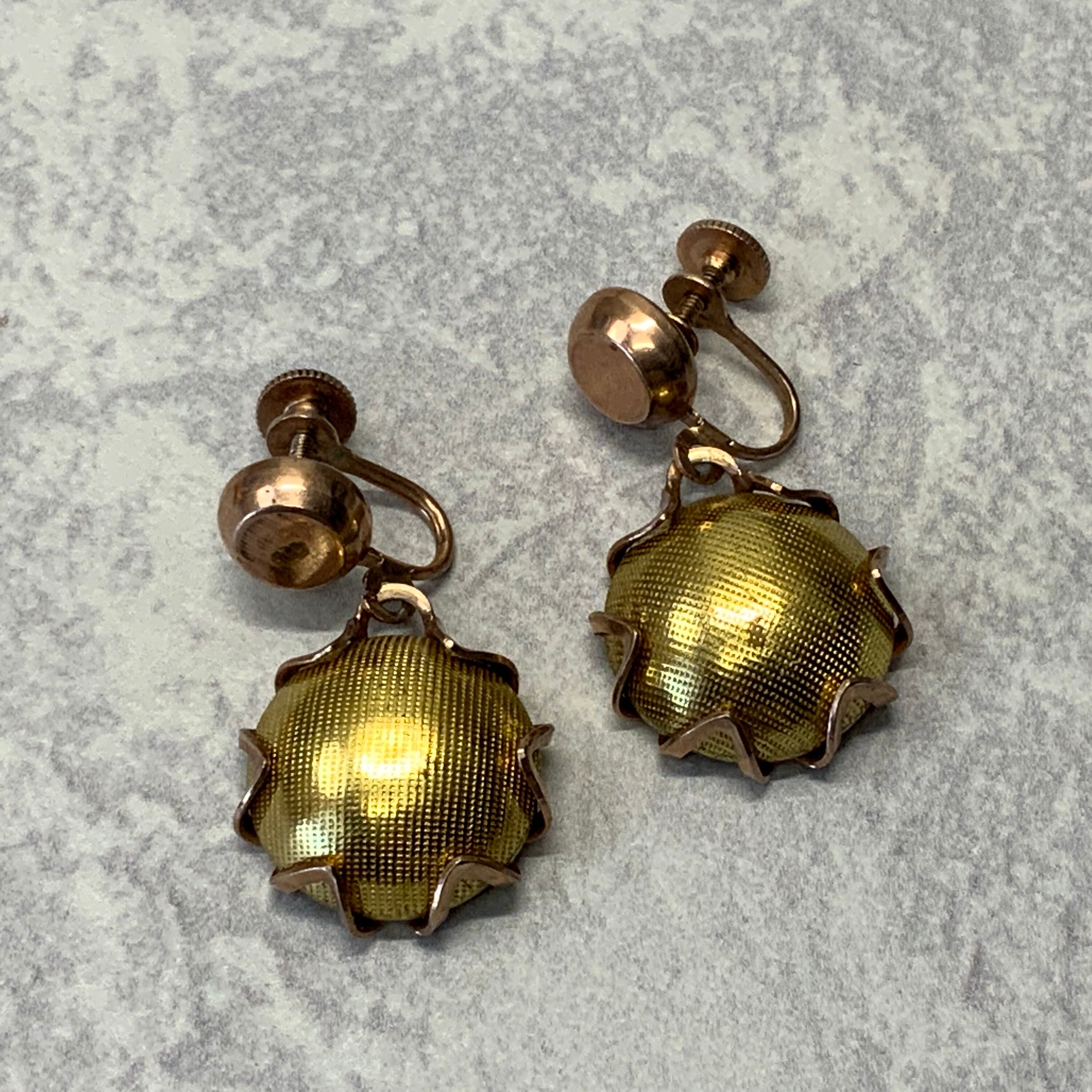 Coro jewelry clearance screw back earrings