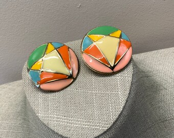 Pastel geometric enamel 80s clip on earrings in gold tone metal