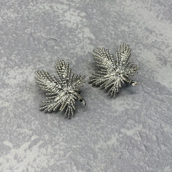 Vintage Sarah coventry silver tone spiky leaf cli… - image 6