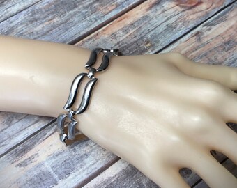 ヴィンテージ！Silver Wavy Curve ブレスレット Vintage Silver Tone Monet Wave Link Bracelet - Etsy