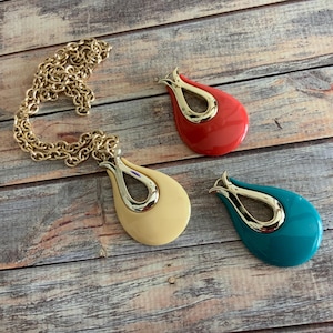 Vintage Sarah Coventry? interchangable tear drop pendant necklace in gold tone metal
