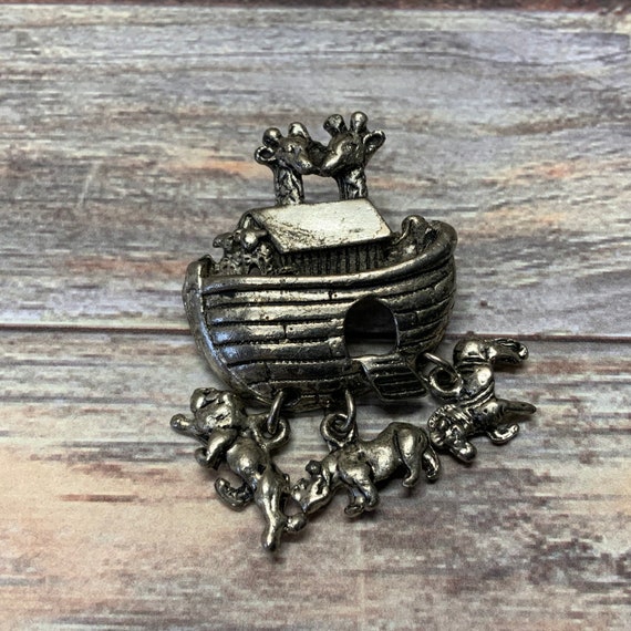 小さなアンティークシルバーの素朴なノアの箱舟ブローチ - Etsy 日本