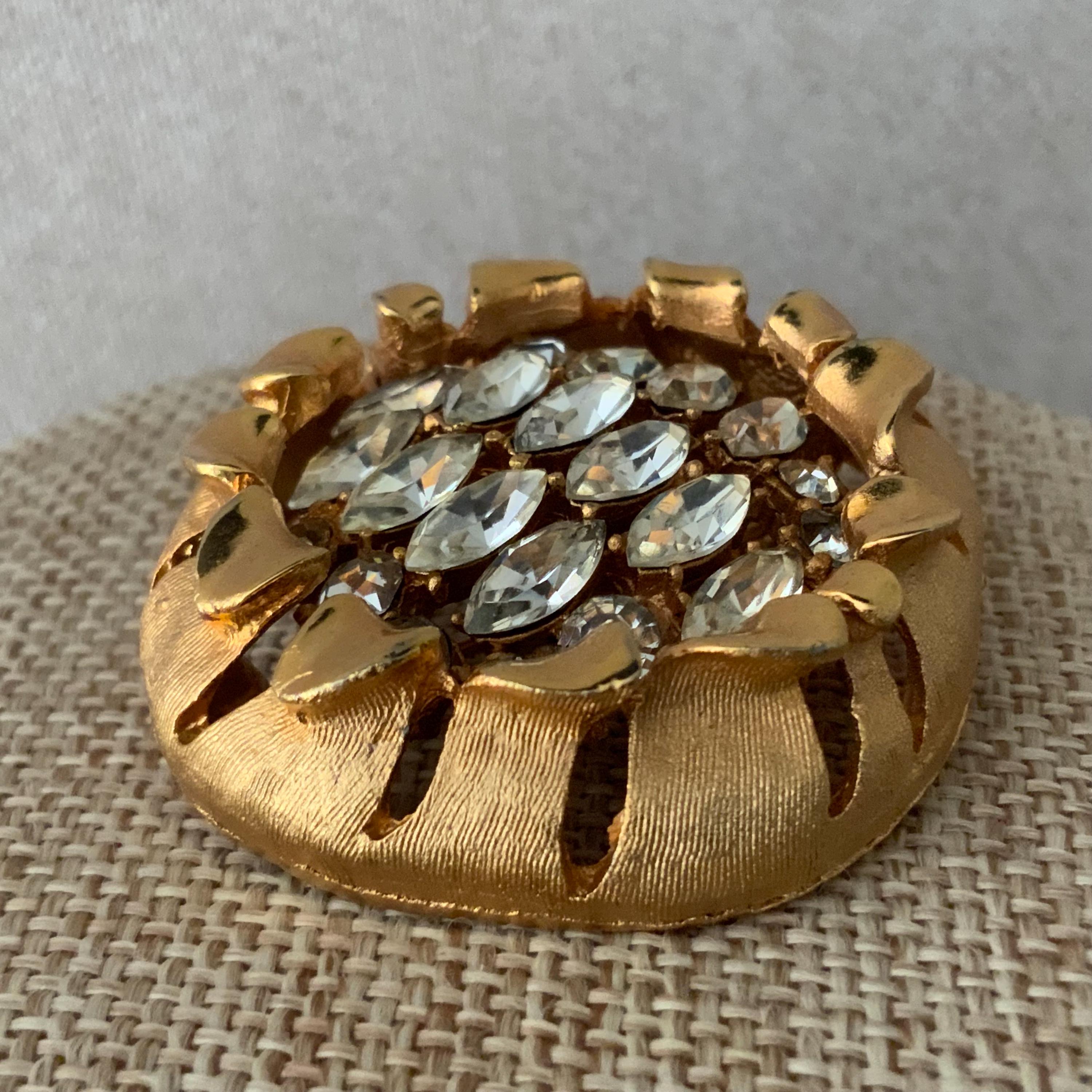 BSK ヴィンテージ ゴールドブローチ Bsk Brooch - Etsy