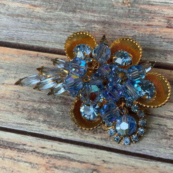Juliana vintage 1960s gold and blue crystal rhine… - image 4