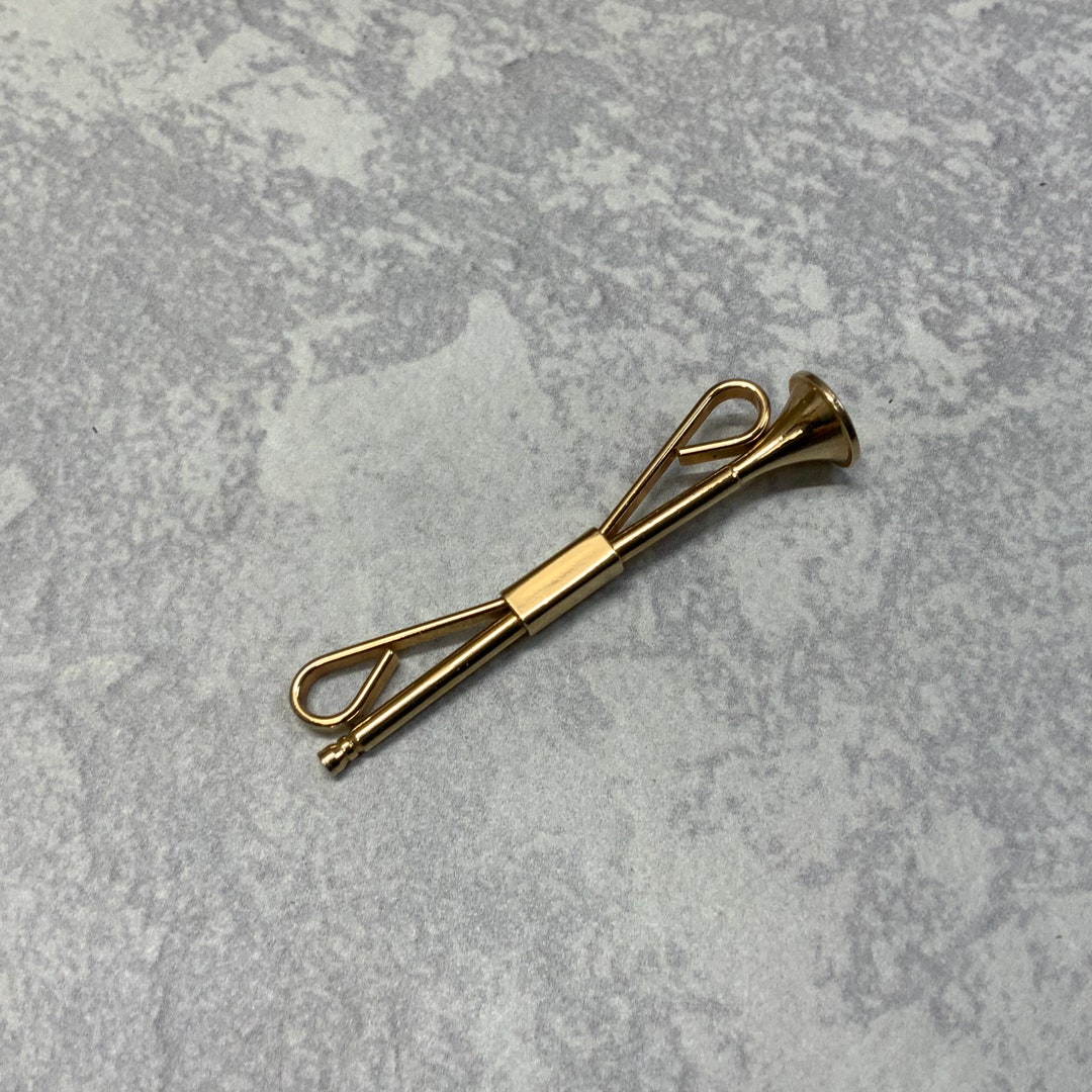 Vintage Gold Tone Collar Bar Clip Collar Stay in Gold Tone Metal Trump