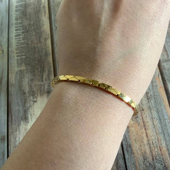 Vintage simple gold tone serpentine chain bracele… - image 1