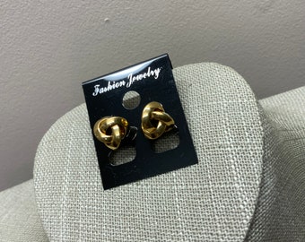 Vintage pierced gold tone knot classic earrings