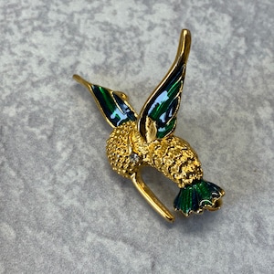 Small green and gold old enamel hummingbird brooch #2
