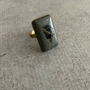 Vintage brass enamel gray and black speckled medieval roman man ring
