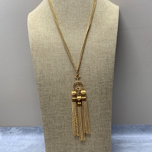 Crown trifari 1960s gold tone chain tassel statement necklace