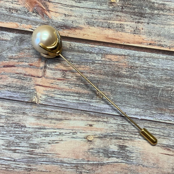 Vintage large faux pearl stick pin brooch in gold tone metal